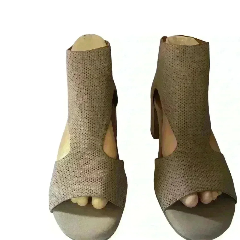 Gentle Souls by Kenneth Cole Charlene 2 Women’s Suede Mushroom Size 8M - Picture 2 of 10